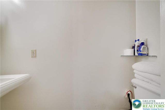 303 Lakefield Terrace, Jackson Twp, PA 18360