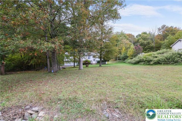 303 Lakefield Terrace, Jackson Twp, PA 18360