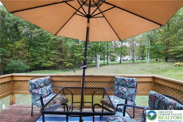 303 Lakefield Terrace, Jackson Twp, PA 18360