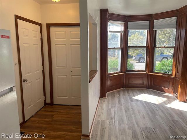 47 Pope Street, Lapeer, MI 48446