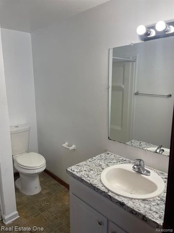 47 Pope Street, Lapeer, MI 48446