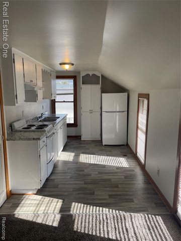 47 Pope Street, Lapeer, MI 48446