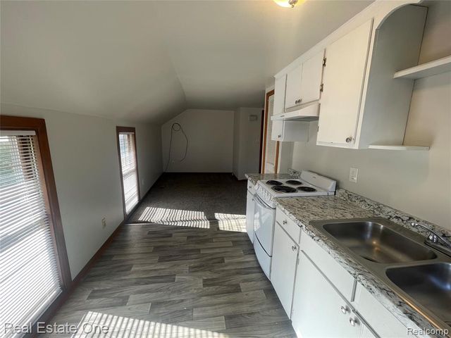 47 Pope Street, Lapeer, MI 48446