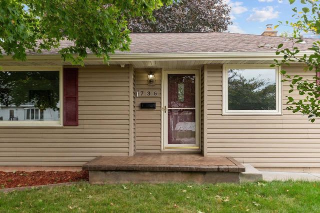 736 JOHN STREET, Menasha, WI 54952