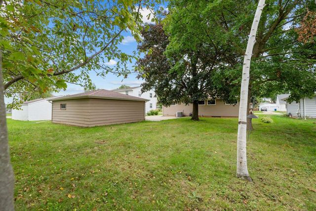 736 JOHN STREET, Menasha, WI 54952