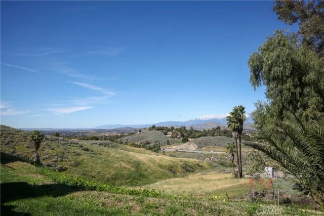 2216 El Capitan Drive, Riverside, CA 92506