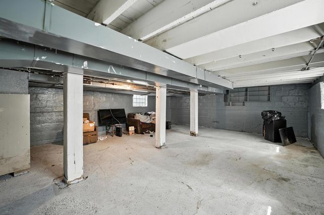 307 E 136th Place, Chicago, IL 60827