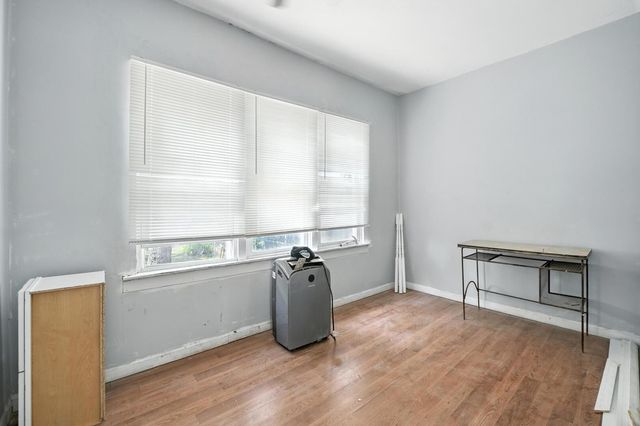 307 E 136th Place, Chicago, IL 60827
