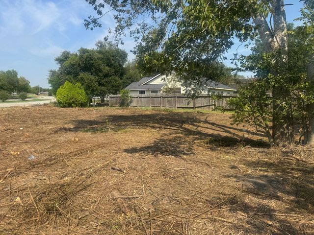 12927 Ambrose Street, Houston, TX 77045