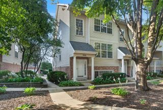 541 Pheasant Trail, St. Charles, IL 60174