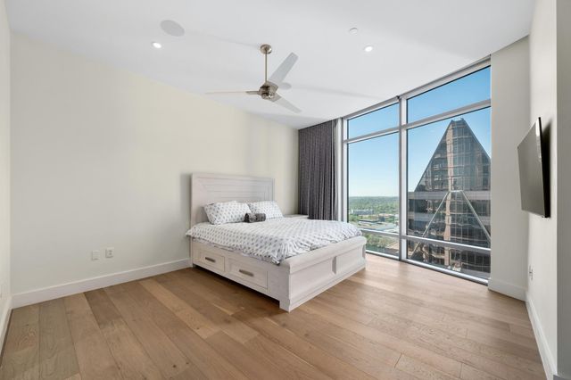 200 Congress Ave 26C, Austin, TX 78701