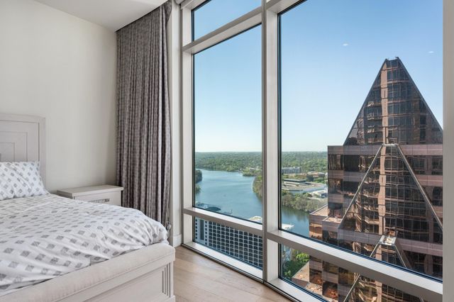 200 Congress Ave 26C, Austin, TX 78701