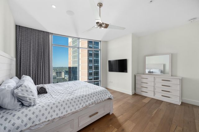 200 Congress Ave 26C, Austin, TX 78701