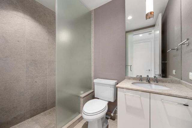 200 Congress Ave 26C, Austin, TX 78701