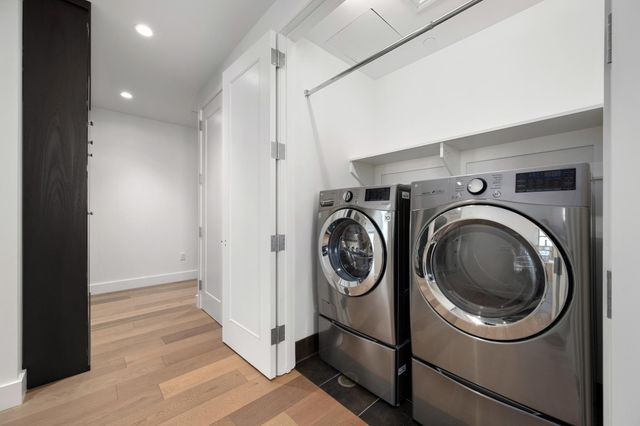 200 Congress Ave 26C, Austin, TX 78701