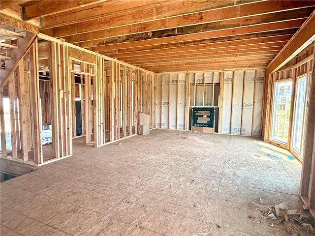 10141 N Brighton Avenue, Kansas City, MO 64156