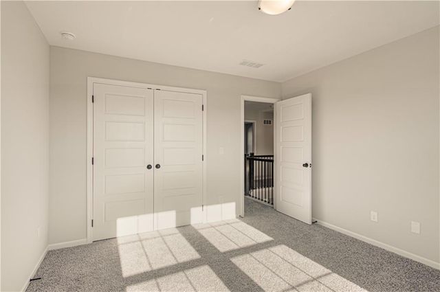 10141 N Brighton Avenue, Kansas City, MO 64156