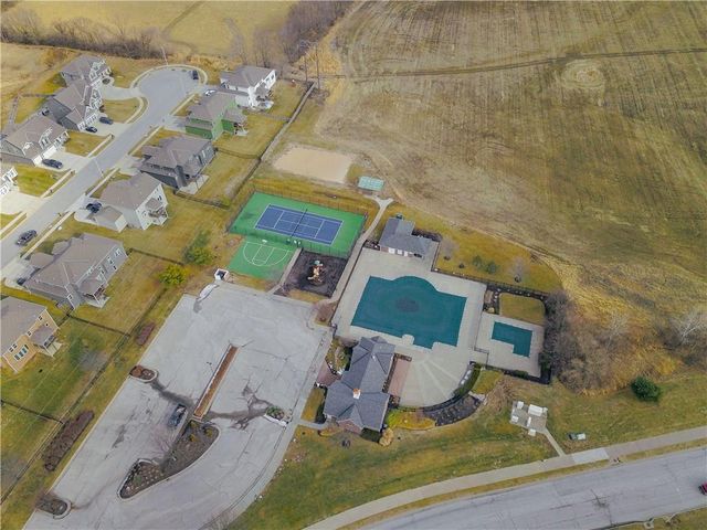10141 N Brighton Avenue, Kansas City, MO 64156