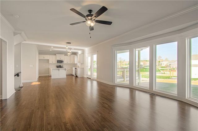 10141 N Brighton Avenue, Kansas City, MO 64156