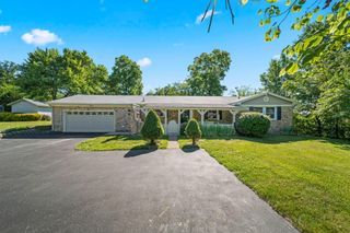 800 White Oak Drive 800 White Oak Drive, Springfield, OH 45504