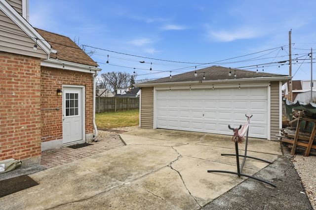 10906 Mcvicker Avenue, Chicago Ridge, IL 60415