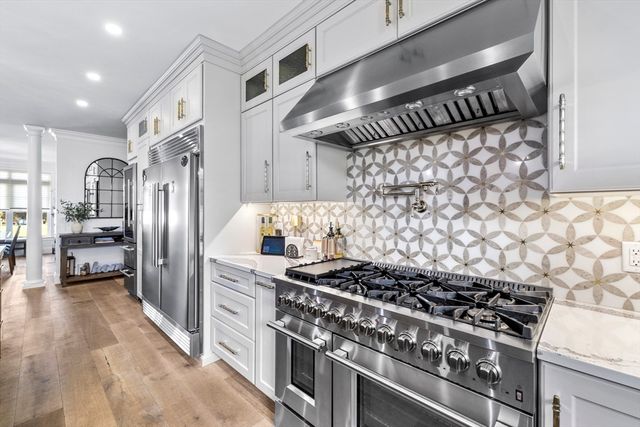 73 Raymond Ave, Raynham, MA 02767