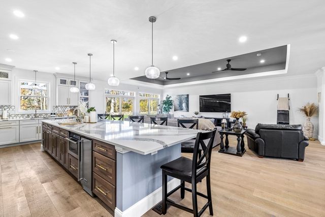 73 Raymond Ave, Raynham, MA 02767