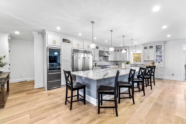 73 Raymond Ave, Raynham, MA 02767