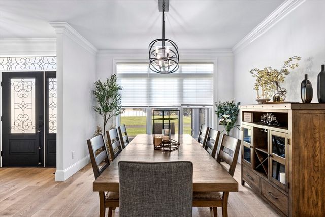 73 Raymond Ave, Raynham, MA 02767