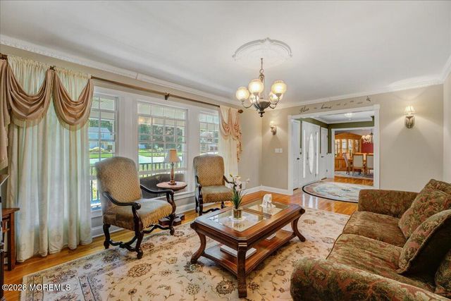5 Trotter Terrace, Belford, NJ 07718