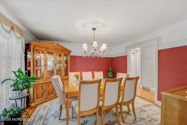 5 Trotter Terrace, Belford, NJ 07718