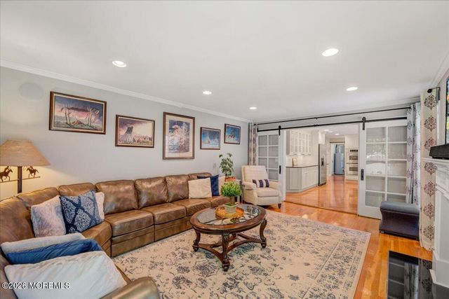 5 Trotter Terrace, Belford, NJ 07718