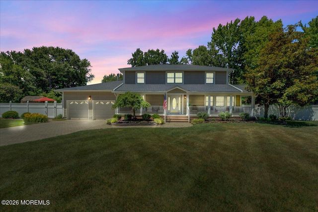 5 Trotter Terrace, Belford, NJ 07718
