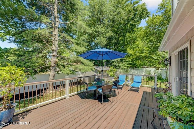 5 Trotter Terrace, Belford, NJ 07718