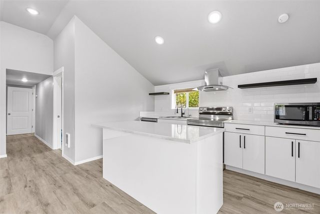 135 171st Street E, Spanaway, WA 98387