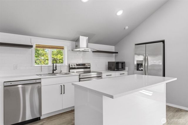 135 171st Street E, Spanaway, WA 98387