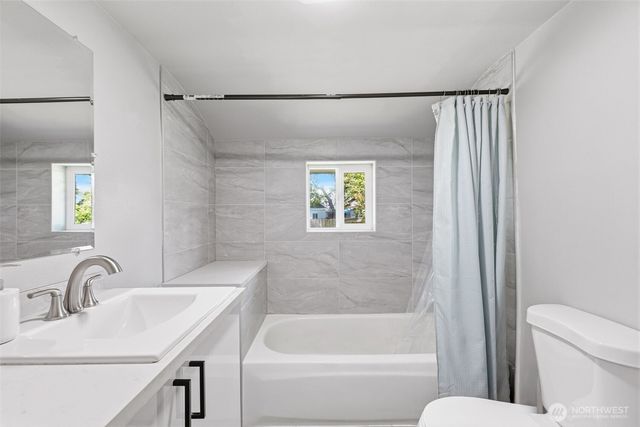 135 171st Street E, Spanaway, WA 98387