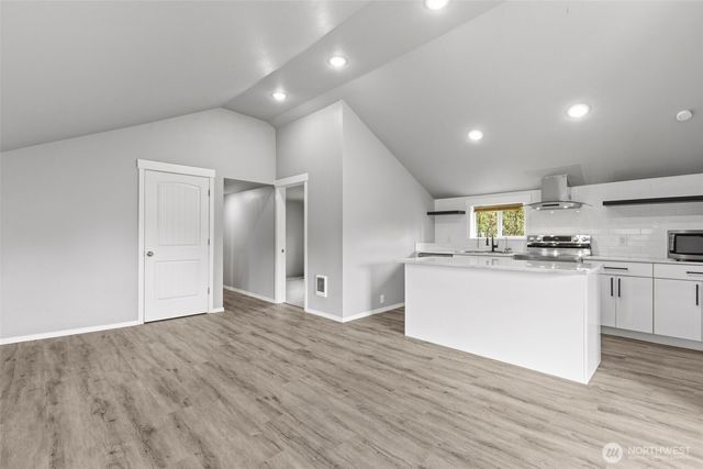 135 171st Street E, Spanaway, WA 98387