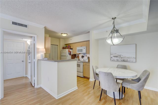 1919 Van Buren St 620A, Hollywood, FL 33020