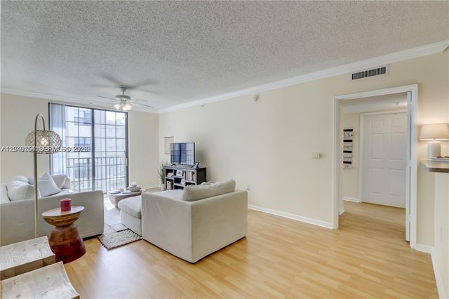 1919 Van Buren St 620A, Hollywood, FL 33020