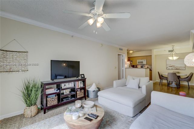 1919 Van Buren St 620A, Hollywood, FL 33020