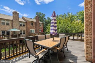 2867 SUTTON OAKS LN, Vienna, VA 22181