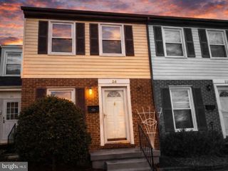 24 LERNER CT #32H, Baltimore, MD 21236