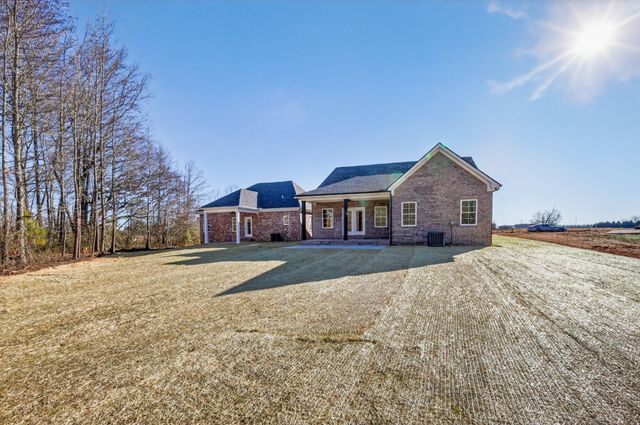 346 N Fork Branch Rd, Tullahoma, TN 37388