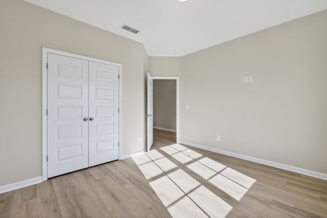 346 N Fork Branch Rd, Tullahoma, TN 37388