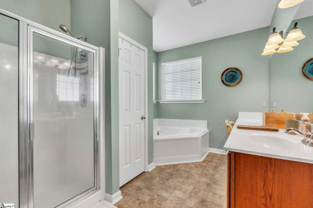 528 Kingsmoor Drive, Simpsonville, SC 29681