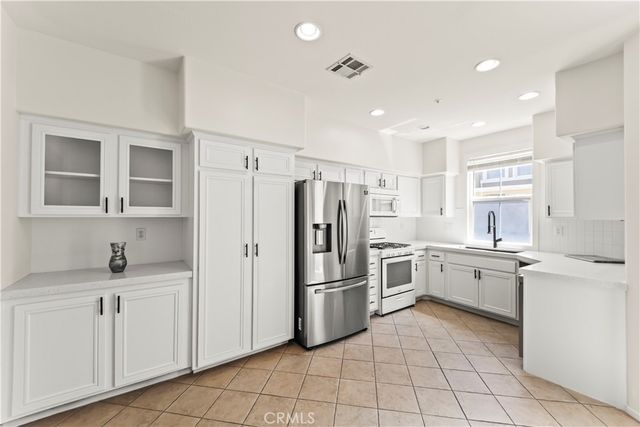 607 Terra Bella, Irvine, CA 92602