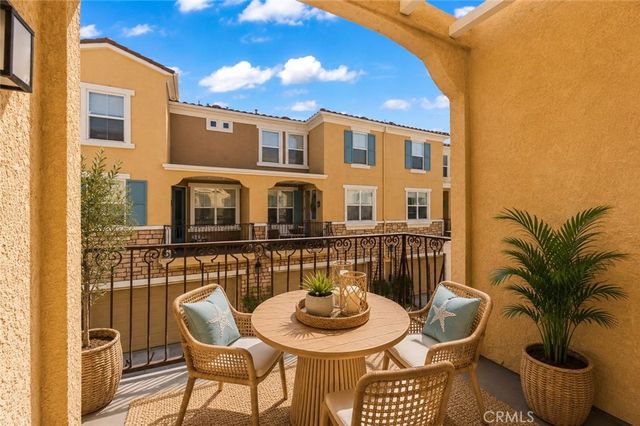 607 Terra Bella, Irvine, CA 92602