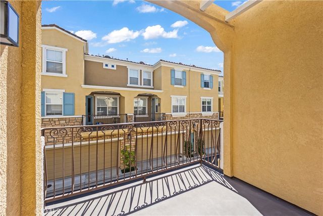 607 Terra Bella, Irvine, CA 92602