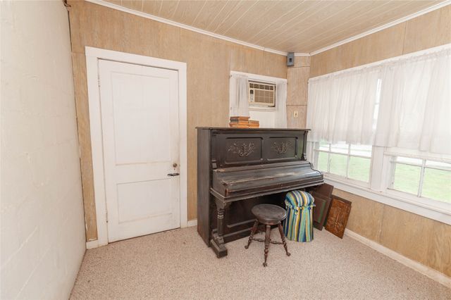 137 Center Loop, Whitney, TX 76692